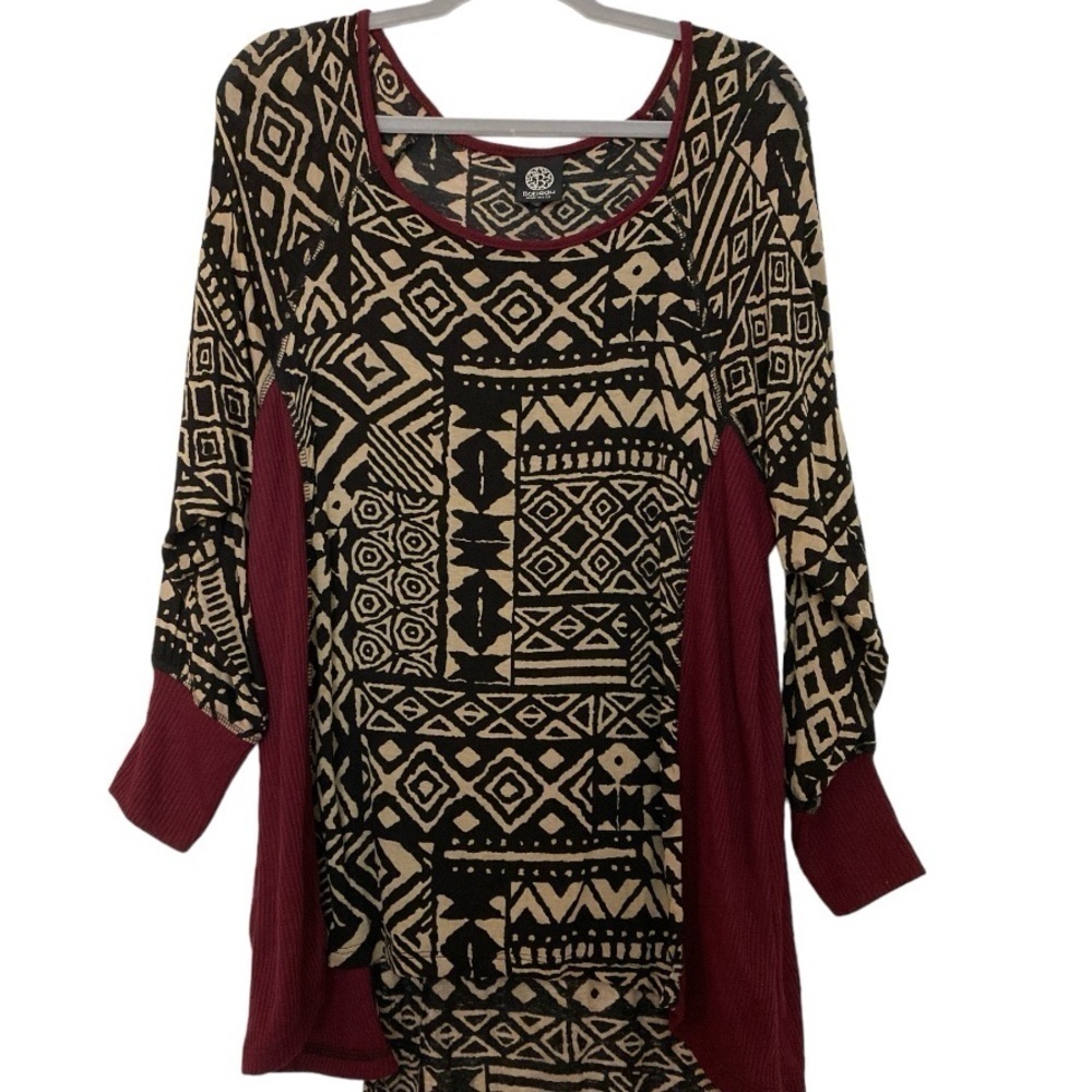 Bobeau tunic, black & brown print with maroon ribbed fabric on the sides.2X boho